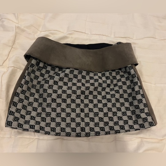 MISBHV skirt - Picture 4 of 4